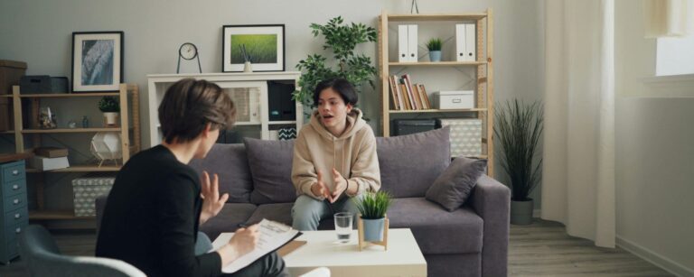 Signs of Emotional Trauma in Adults: What Veterans Need to Know